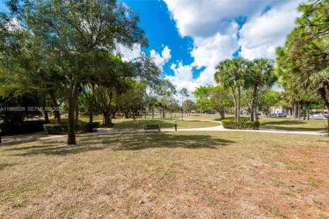 Снять в аренду кондоминиум в Лодерхилл, Флорида 2 спальни, № 2058799 - фото 5