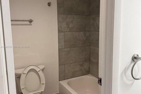 Снять в аренду кондоминиум в Лодерхилл, Флорида 2 спальни, № 2058799 - фото 26