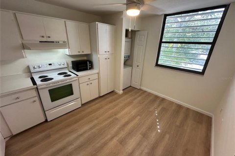 Copropriété à louer à Bradenton, Floride: 2 chambres, 130.81 m2 № 2324075 - photo 5