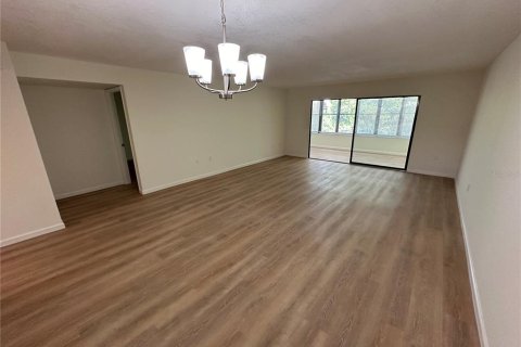 Copropriété à louer à Bradenton, Floride: 2 chambres, 130.81 m2 № 2324075 - photo 8