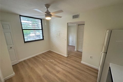 Copropriété à louer à Bradenton, Floride: 2 chambres, 130.81 m2 № 2324075 - photo 6