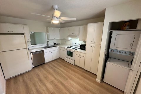 Copropriété à louer à Bradenton, Floride: 2 chambres, 130.81 m2 № 2324075 - photo 4