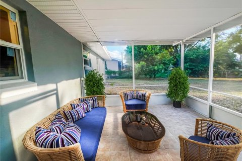 Casa en venta en Winter Haven, Florida, 3 dormitorios, 133.31 m2 № 2219125 - foto 4