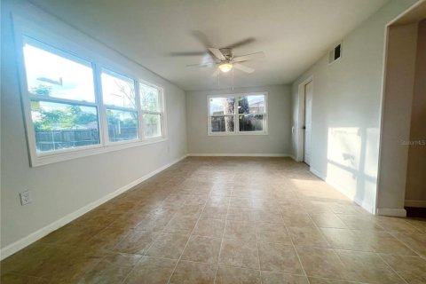 Casa en venta en Winter Haven, Florida, 3 dormitorios, 133.31 m2 № 2219125 - foto 12