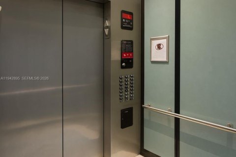 Copropriété à louer à North Bay Village, Floride: 2 chambres, 118.36 m2 № 1999224 - photo 19