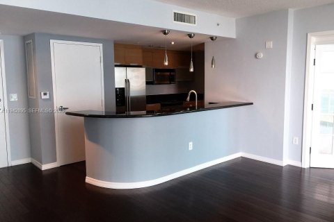 Copropriété à louer à North Bay Village, Floride: 2 chambres, 118.36 m2 № 1999224 - photo 10