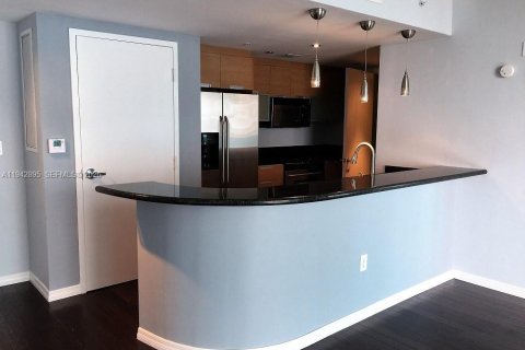 Copropriété à louer à North Bay Village, Floride: 2 chambres, 118.36 m2 № 1999224 - photo 8