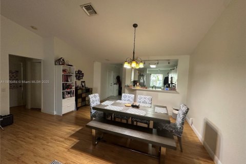 Villa ou maison à vendre à Weston, Floride: 3 chambres, 140.93 m2 № 1963580 - photo 18