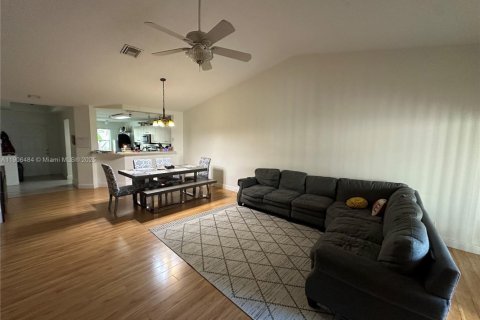 Villa ou maison à vendre à Weston, Floride: 3 chambres, 140.93 m2 № 1963580 - photo 10