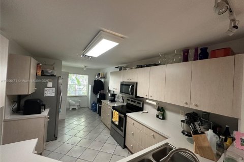 Villa ou maison à vendre à Weston, Floride: 3 chambres, 140.93 m2 № 1963580 - photo 6