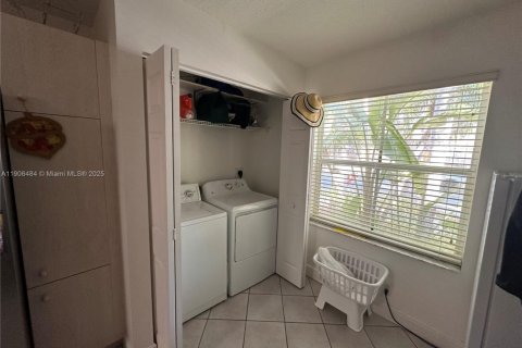 Villa ou maison à vendre à Weston, Floride: 3 chambres, 140.93 m2 № 1963580 - photo 9