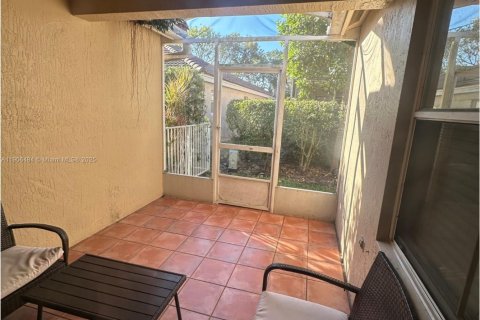 Villa ou maison à vendre à Weston, Floride: 3 chambres, 140.93 m2 № 1963580 - photo 13