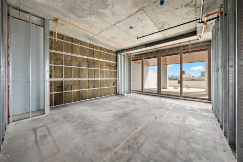 Copropriété à vendre à Coral Gables, Floride: 4 chambres, 396.41 m2 № 1940934 - photo 9