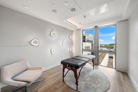 Copropriété à vendre à Coral Gables, Floride: 4 chambres, 396.41 m2 № 1940934 - photo 24