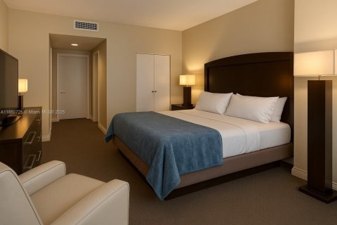 Condominio en alquiler en Sunny Isles Beach, Florida, 1 dormitorio, 91.97 m2 № 1929180 - foto 5