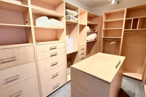 Copropriété à louer à Aventura, Floride: 3 chambres, 237.83 m2 № 2414557 - photo 7