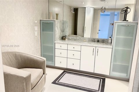 Copropriété à louer à Aventura, Floride: 3 chambres, 237.83 m2 № 2414557 - photo 15
