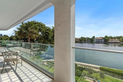 Copropriété à louer à Aventura, Floride: 3 chambres, 237.83 m2 № 2414557 - photo 21