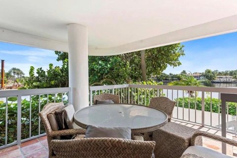 Copropriété à louer à Aventura, Floride: 3 chambres, 237.83 m2 № 2414557 - photo 22
