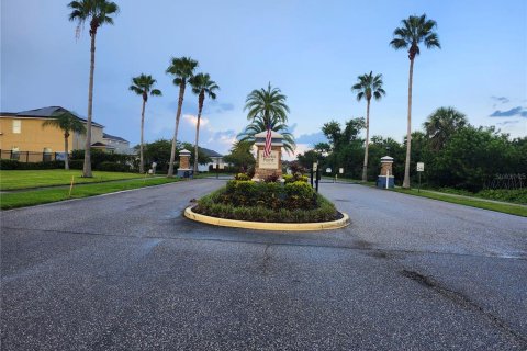 Casa en alquiler en Ruskin, Florida, 3 dormitorios, 140.93 m2 № 1866550 - foto 1