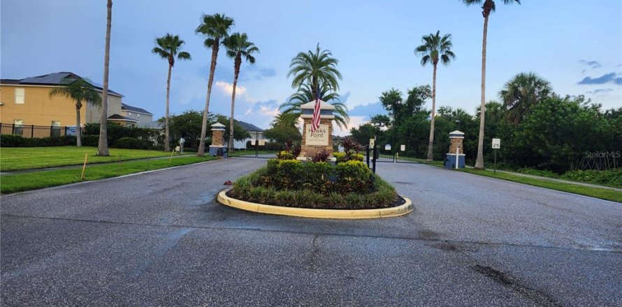 Casa en Ruskin, Florida 3 dormitorios, 140.93 m2 № 1866550