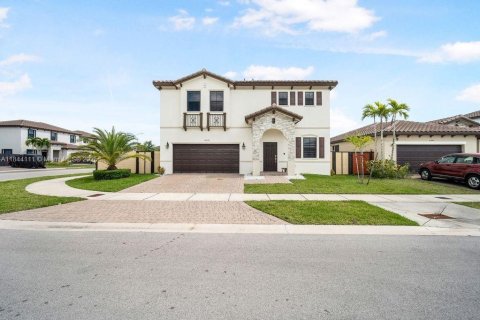 Купить виллу или дом в Майами, Флорида 5 спален, 294.5м2, № 2038065 - фото 3