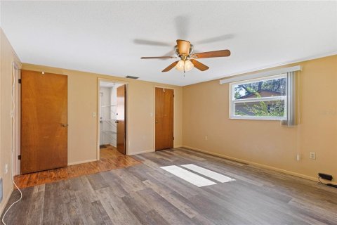 House in Hudson, Florida 3 bedrooms, 193.14 sq.m. № 2430328 - photo 27