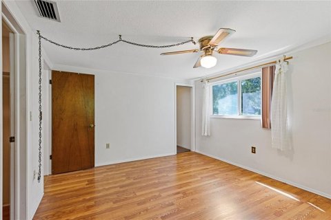 House in Hudson, Florida 3 bedrooms, 193.14 sq.m. № 2430328 - photo 17