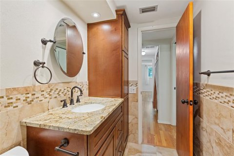 House in Hudson, Florida 3 bedrooms, 193.14 sq.m. № 2430328 - photo 25