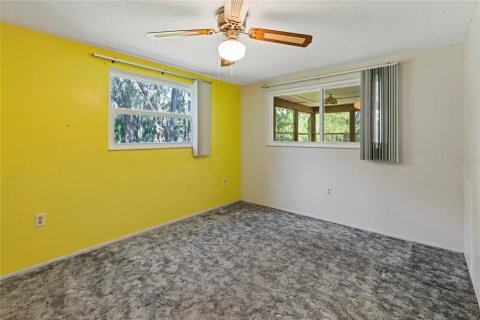 House in Hudson, Florida 3 bedrooms, 193.14 sq.m. № 2430328 - photo 23