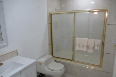 Copropriété à louer à Clearwater, Floride: 2 chambres, 130.06 m2 № 2109629 - photo 16