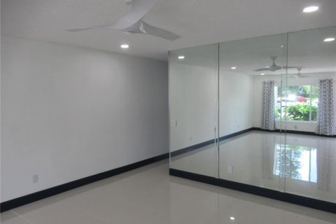 Copropriété à louer à Clearwater, Floride: 2 chambres, 130.06 m2 № 2109629 - photo 10