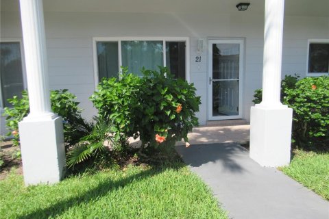Copropriété à louer à Clearwater, Floride: 2 chambres, 130.06 m2 № 2109629 - photo 2