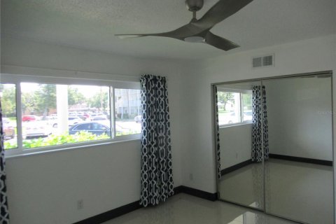 Copropriété à louer à Clearwater, Floride: 2 chambres, 130.06 m2 № 2109629 - photo 14