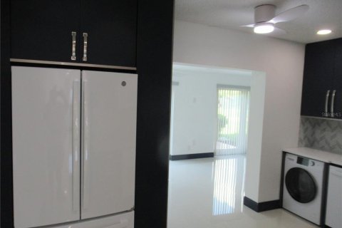 Copropriété à louer à Clearwater, Floride: 2 chambres, 130.06 m2 № 2109629 - photo 6