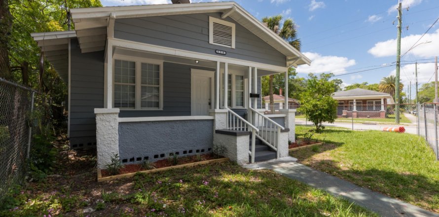 House in Jacksonville, Florida 4 bedrooms, 119.01 sq.m. № 765587