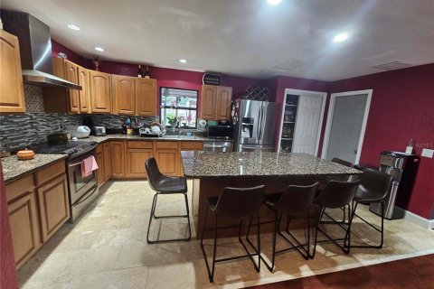 Casa en venta en Lakeland, Florida, 5 dormitorios, 197.79 m2 № 2102991 - foto 8