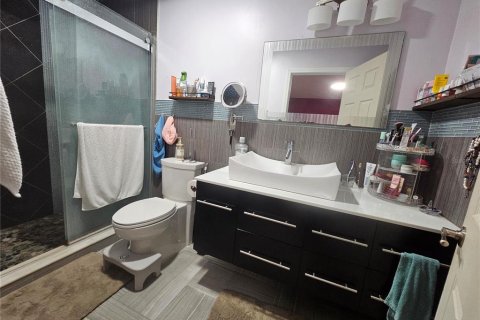Casa en venta en Lakeland, Florida, 5 dormitorios, 197.79 m2 № 2102991 - foto 14
