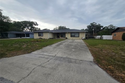 Casa en venta en Lakeland, Florida, 5 dormitorios, 197.79 m2 № 2102991 - foto 4