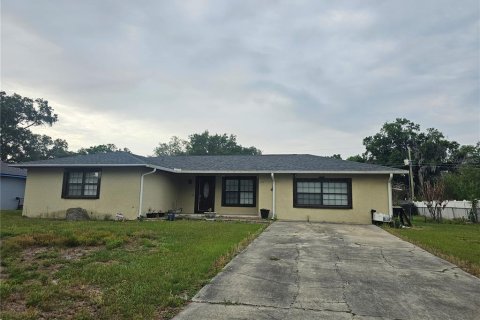Casa en venta en Lakeland, Florida, 5 dormitorios, 197.79 m2 № 2102991 - foto 2