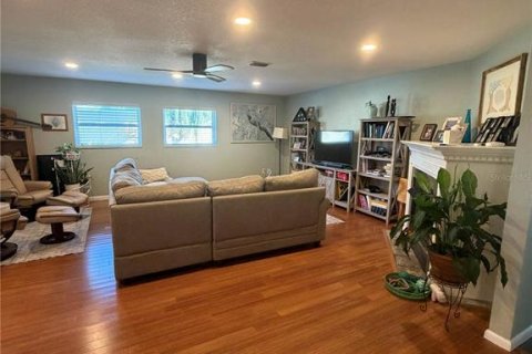 Villa ou maison à louer à Palm Coast, Floride: 3 chambres, 160.91 m2 № 2388615 - photo 5