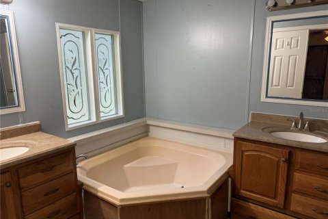 Appartement à louer à Dade City, Floride: 3 chambres, 166.48 m2 № 1823304 - photo 12