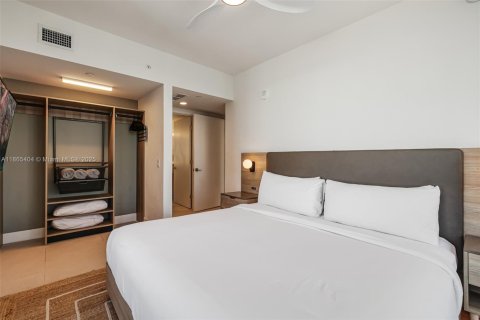 Купить кондоминиум в Майами, Флорида 2 спальни, 84.26м2, № 1920365 - фото 25