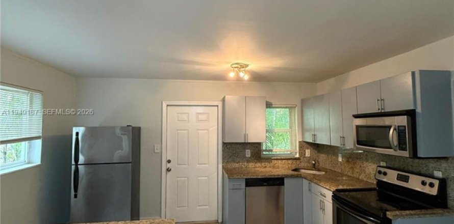 Дом в Майами, Флорида 2 спальни, 255.48м2 № 2004959