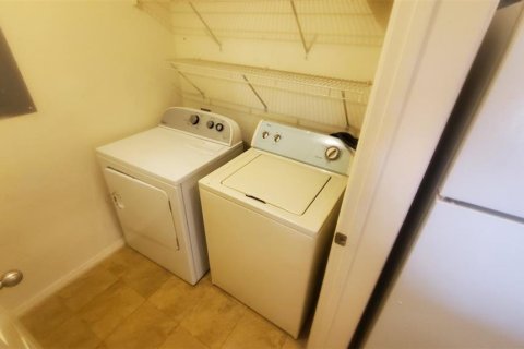 Condominio en alquiler en Zephyrhills, Florida, 2 dormitorios, 101.91 m2 № 1900694 - foto 11