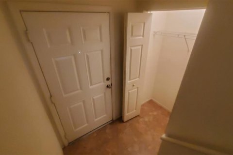 Condominio en alquiler en Zephyrhills, Florida, 2 dormitorios, 101.91 m2 № 1900694 - foto 9