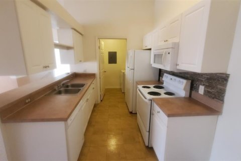 Condominio en alquiler en Zephyrhills, Florida, 2 dormitorios, 101.91 m2 № 1900694 - foto 10