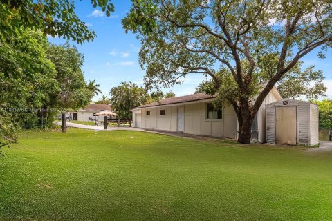 Casa en venta en Davie, Florida, 6 dormitorios № 1930892 - foto 18