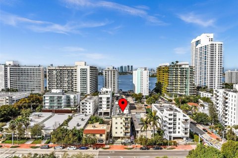 Condominio en venta en Miami Beach, Florida, 2 dormitorios, 92.25 m2 № 2089719 - foto 25
