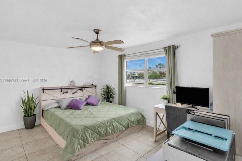 Condominio en venta en Miami Beach, Florida, 2 dormitorios, 92.25 m2 № 2089719 - foto 14